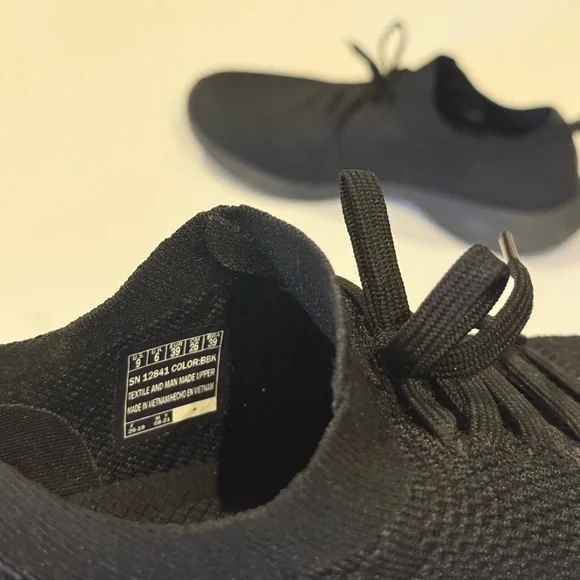 Skechers Women's Ultra Flex - Statements Sneaker, Black/Black, 9 US, memory foam - Picture 4 of 5